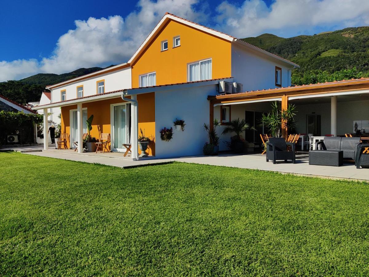 Casa d'Avó Guesthouse&Apartment Urzelina Exterior foto
