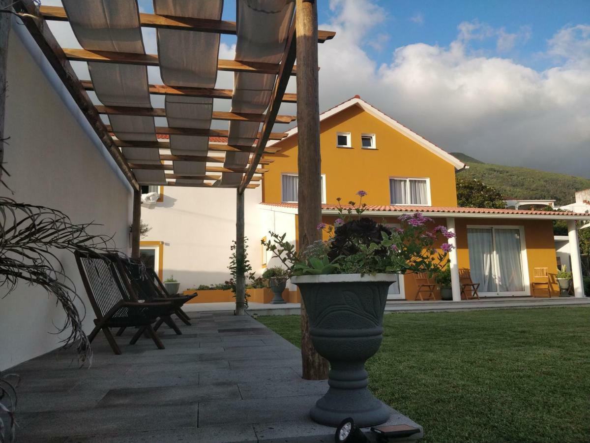 Casa d'Avó Guesthouse&Apartment Urzelina Exterior foto